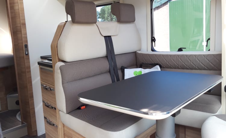 Adriaantje – Je propose ma belle ADRIA Matrix Axess 600SC à la location