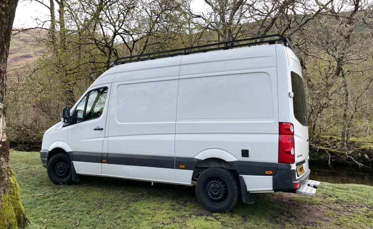 Luxe adventure off-grid Volkswagen Crafter