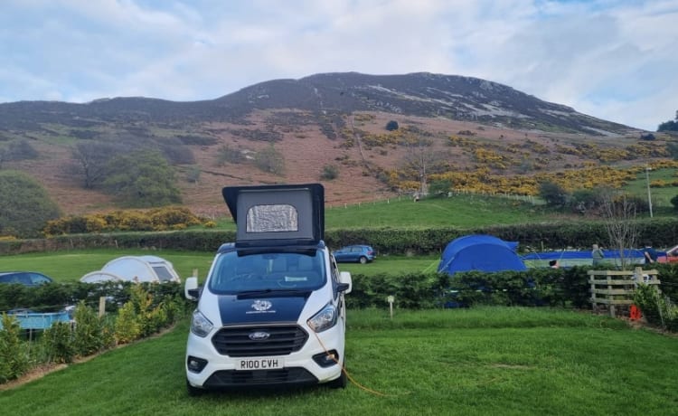 Ford Custom - Rio’s campervan hire 