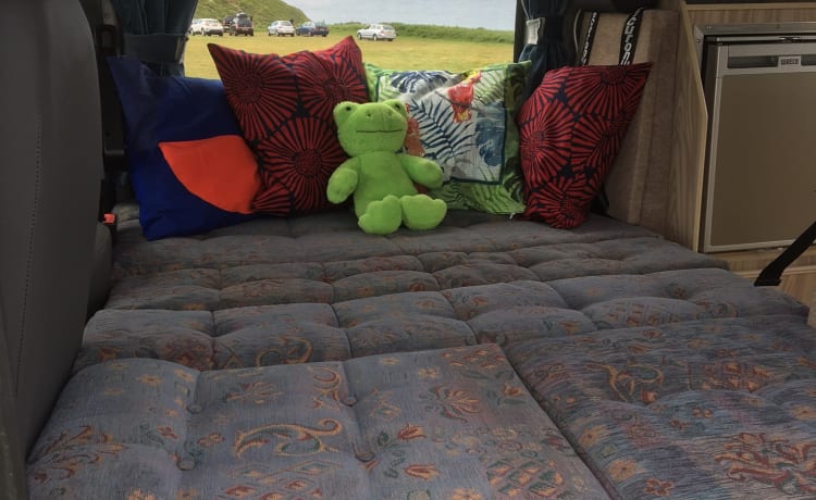 Robbie, 2 Berth Hi Top Camper Van Ruim, comfortabel en zeer gemakkelijk te Dr