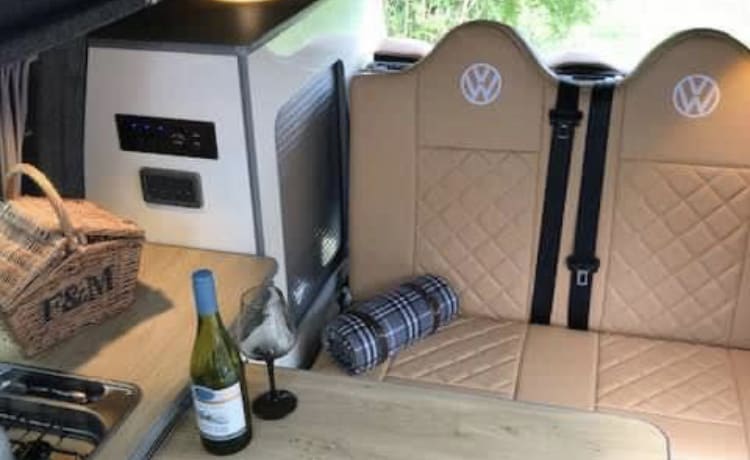 4 berth Volkswagen bus from 2019