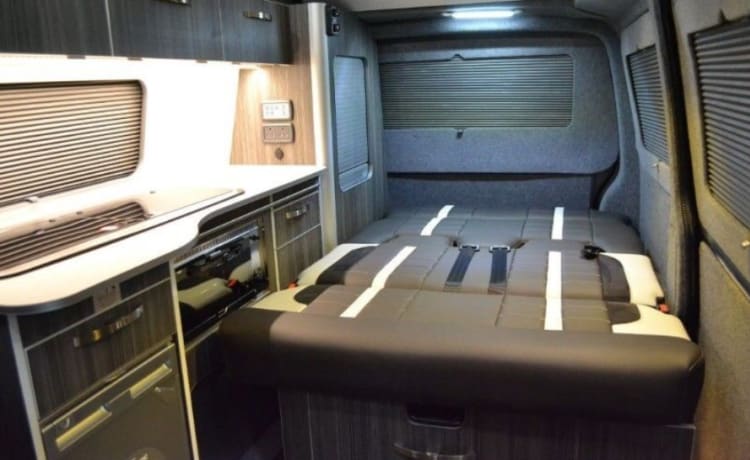 Camping-car de luxe VW T5 Sportline avec panneau solaire 160w