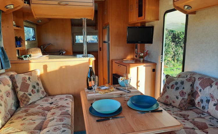 'Roadie' – 5 berth Lunar Roadstar