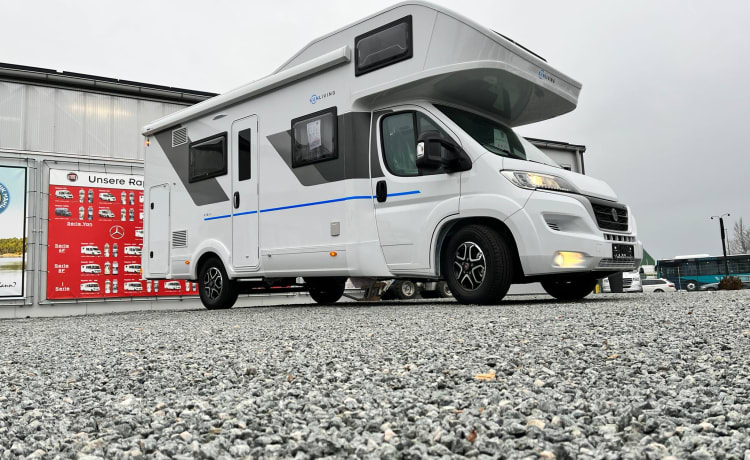 A70 DK – Motorhome SunLiving A70 DK Alkoven #Family vacation