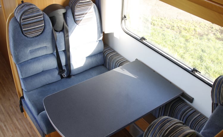 Chausson Flash 09 – Camping-car familial spacieux Chausson Flash 09 (2)