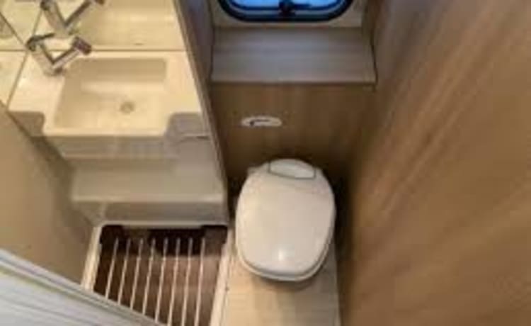 Casa mobile con 6 posti letto - La mia casa è dove si trova il mio camper