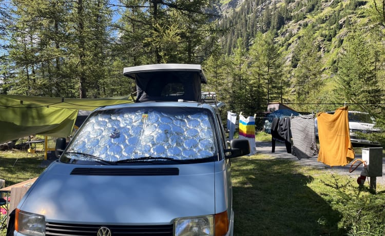 De Bus – Volkswagen T4 (2p) - perfetto per le tue vacanze!