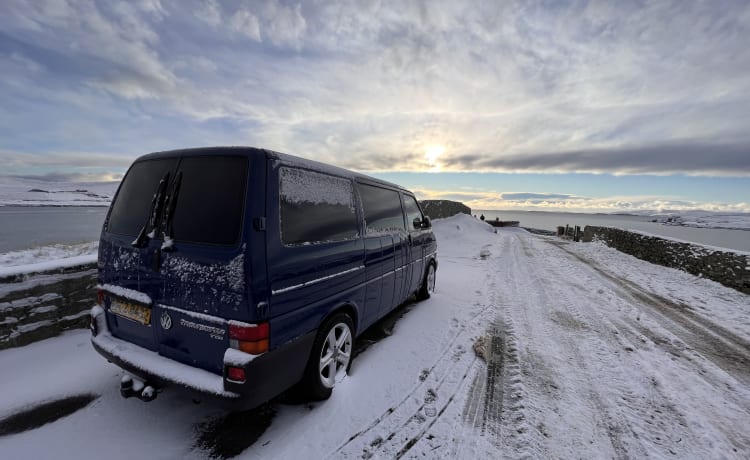 Tenzing – Klassischer VW T4 2-Bett-Wohnmobil mit Schaltgetriebe