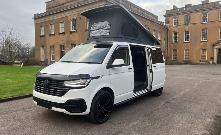 Maggie  – 4 berth Volkswagen campervan from 2023