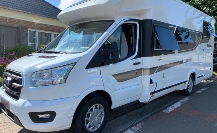 Freedom Rider – Ford Benimar Cocoon 463 Northautokapp 4 pers. (2023)