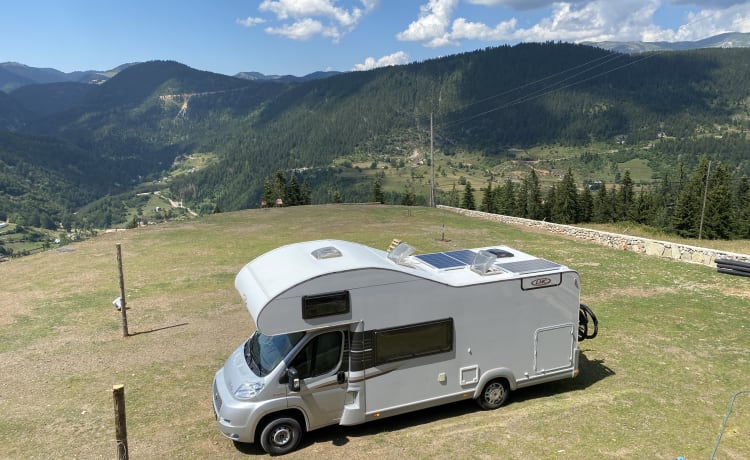 Roadtripper – Schöner, sehr kompletter Familiencamper mit vielen Extras