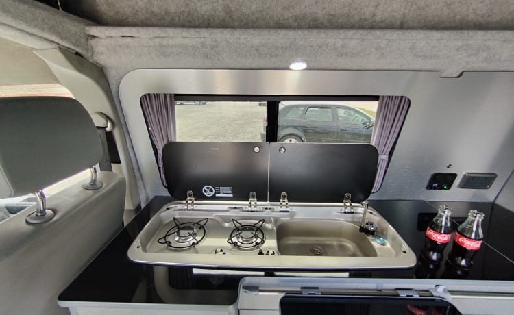 2 berth Volkswagen bus from 2007