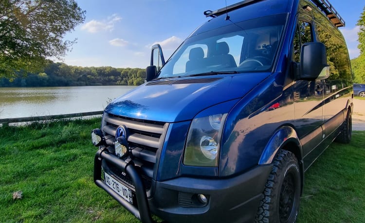 BLUE – VOLKSWAGEN CRAFTER AVENTURE