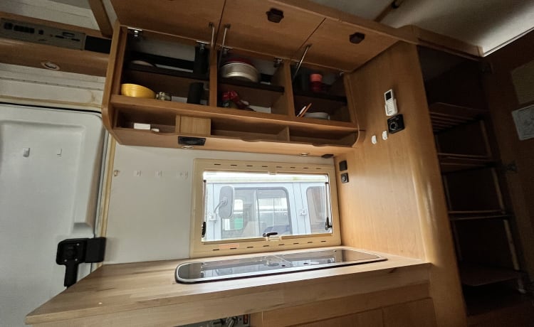 Fiat Ducato Alkoof Camper voor met het (jonge) gezin