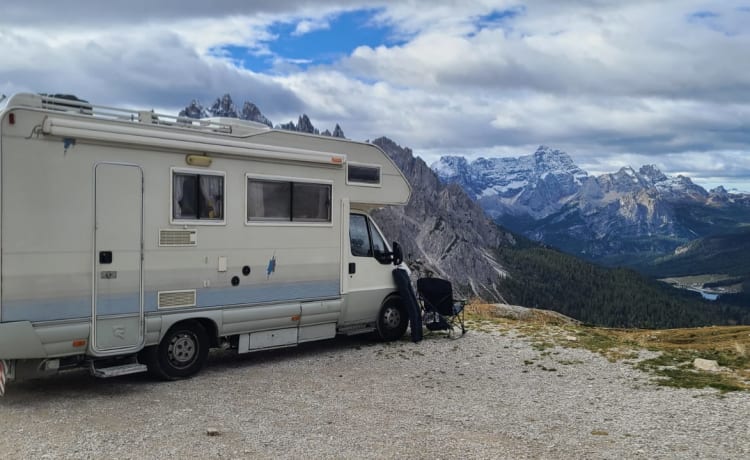 Jonny – Jonny een camper voor een vriend om vrij en comfortabel te reizen