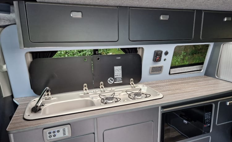 Stunning  – Nuovo camper Ford 4 posti letto, LWB