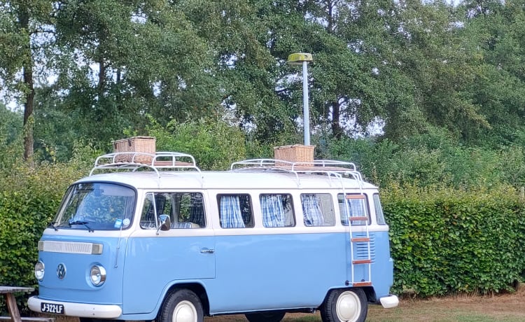 Volkswagen t2 campervan 