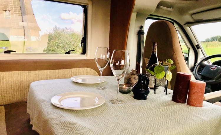 Very luxurious and spacious Adria Matrix family camper (max. 5 pers.).