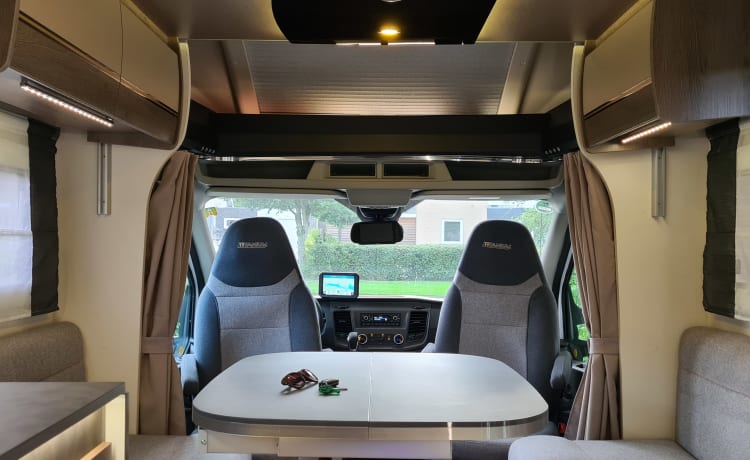 Melrooy – Luxe, compleet uitgeruste Chausson