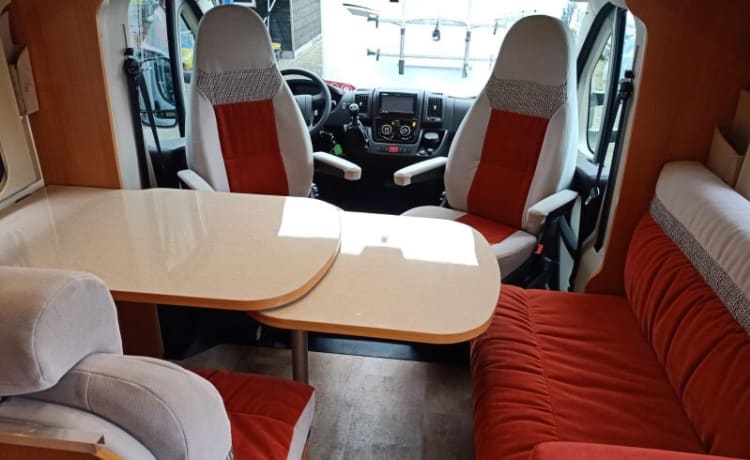 zwerver – Kompletter Luxus-Camper für 2 Personen zu vermieten