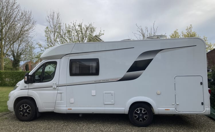  Caravane de camping Pössl Globecar, pour des vacances libres et merveilleuses  