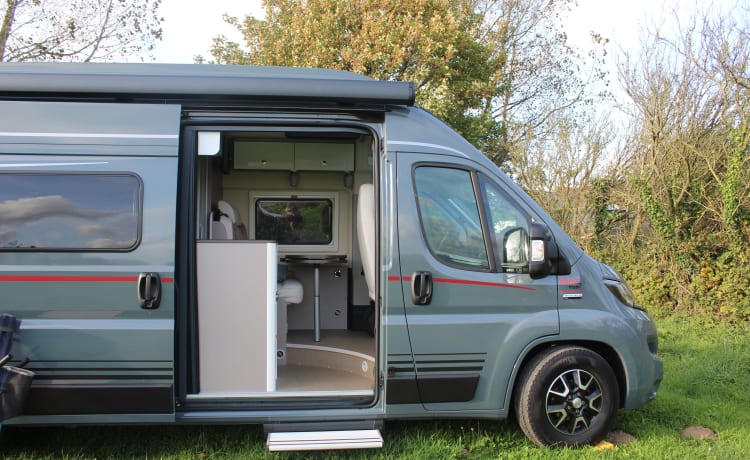 BleuJardin – Mobilvan Fiat Bürstner Eliseo C602 4 personen