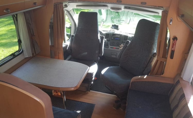 Cristall – The pinnacle of freedom: spacious alcove motorhome