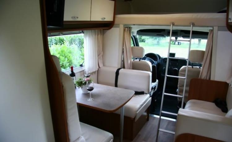 G-type – Spacious luxury camper with all possible extras