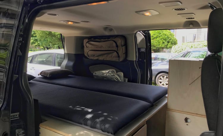 Furgo – Ford Tourneo Custom Van - 2 posti