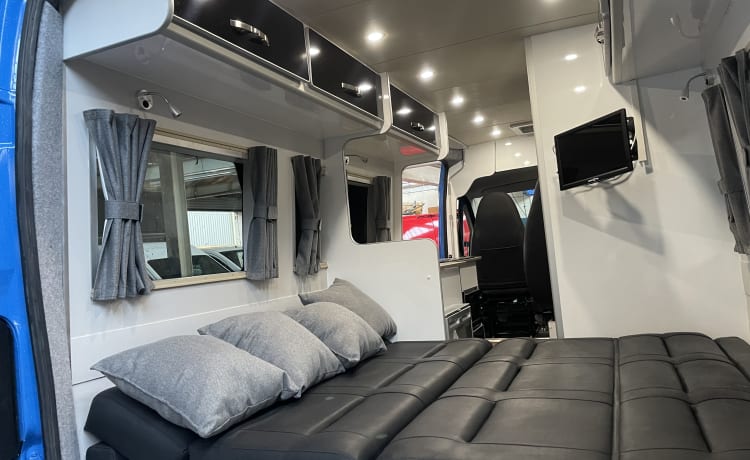 A Luxury 4 seater  Motorhome 