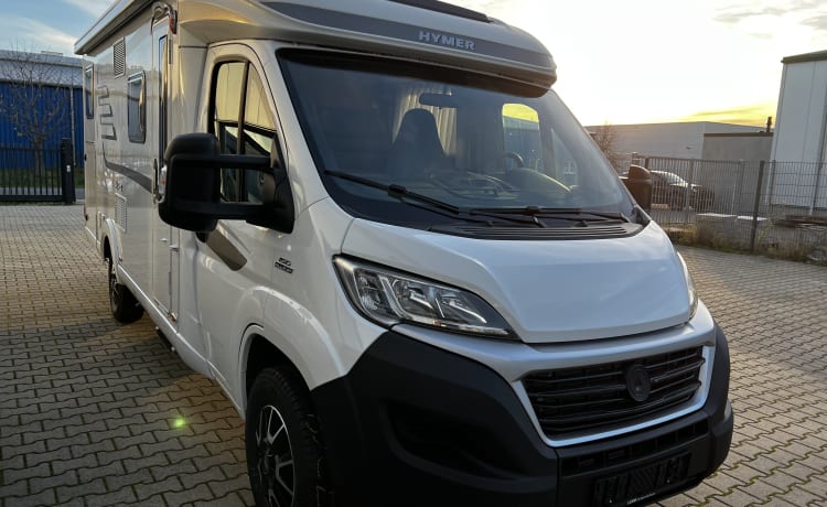 Guusje – Hymer con letti lunghi camper super lusso