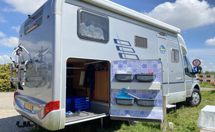 SuperTramp – Superknusse & Hippe Comfort Hymer Levelsysteem Airco Kingsize Bed 