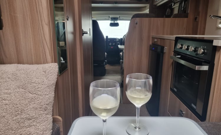 4 berth Swift Escape from 2015 - Explore the World in Comfort and Style