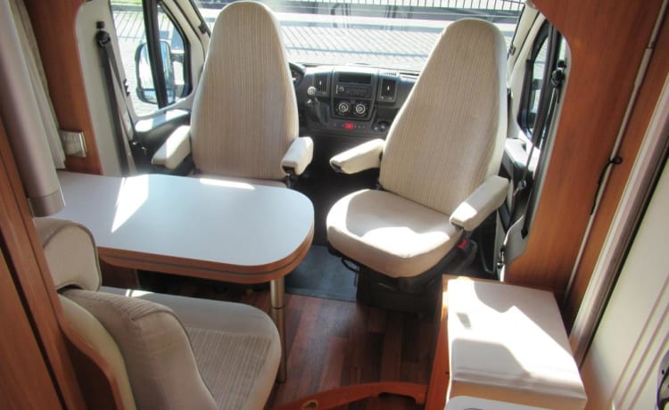 2p Hymer semiintegrato dal 2013