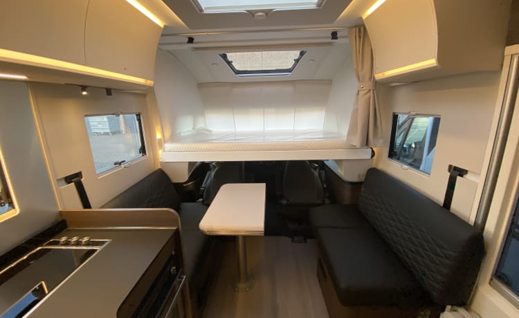 Adria Sonic Supreme 700 DL – 4p Adria Mobil intégré à partir de 2024