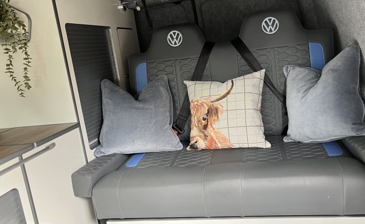 The Rolling Retreat – Camper VW