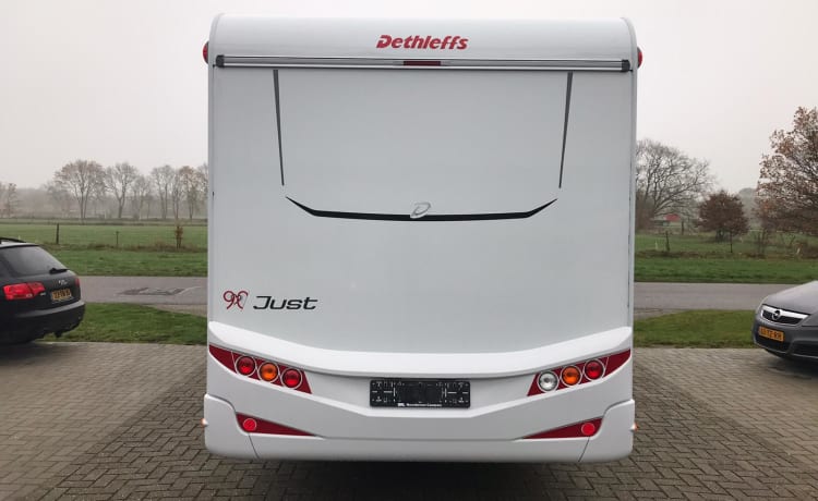 Just T6812 – Dethleffs motorhome for 2 persons