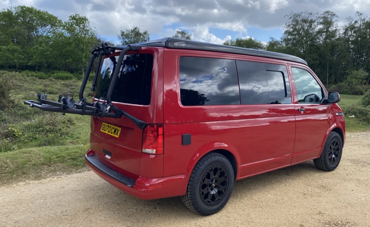 Poppy – 4 berth Volkswagen campervan from 2020