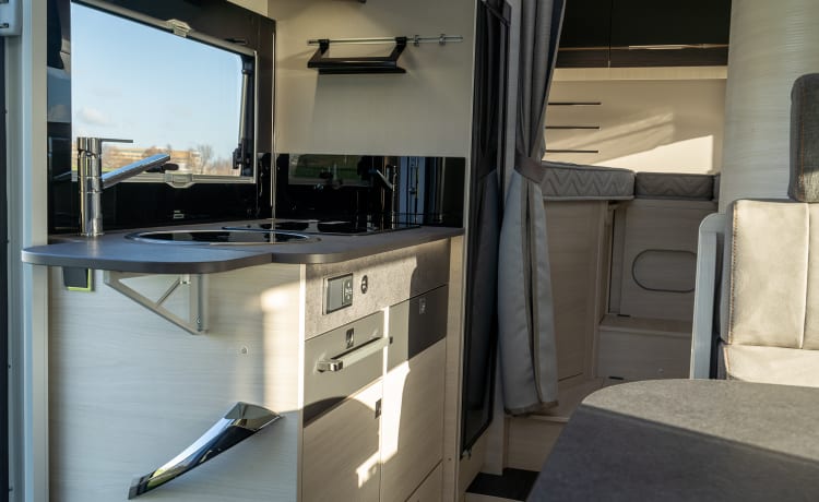 Chausson-2 – Neuer Teilintegrierter mit Automatikgetriebe, fantastisches Layout