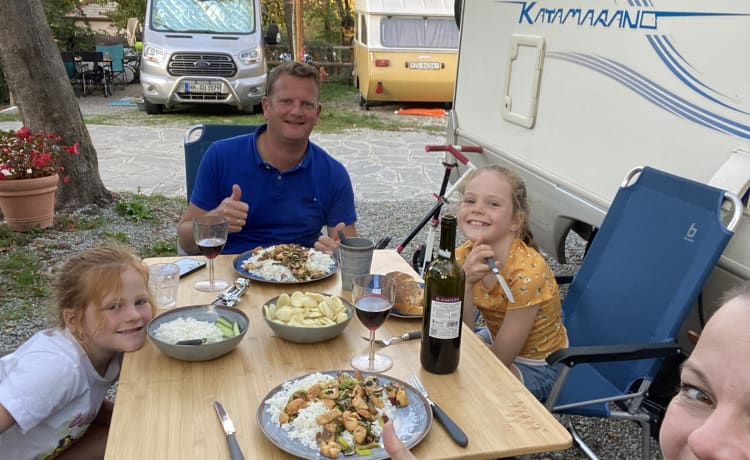 Familiencamper Alcove für 6 Personen - Rimor