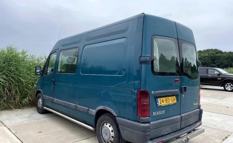 Betsie – 2p Renault campervan uit 2002