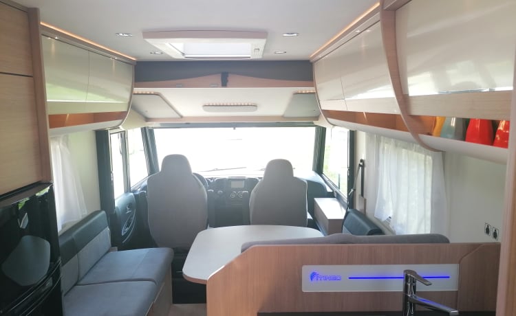 fab24 – Neues Familien-Wohnmobil 24 Itineo SB700