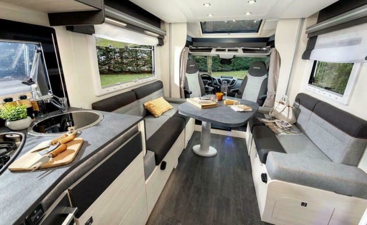 Spacious family camper