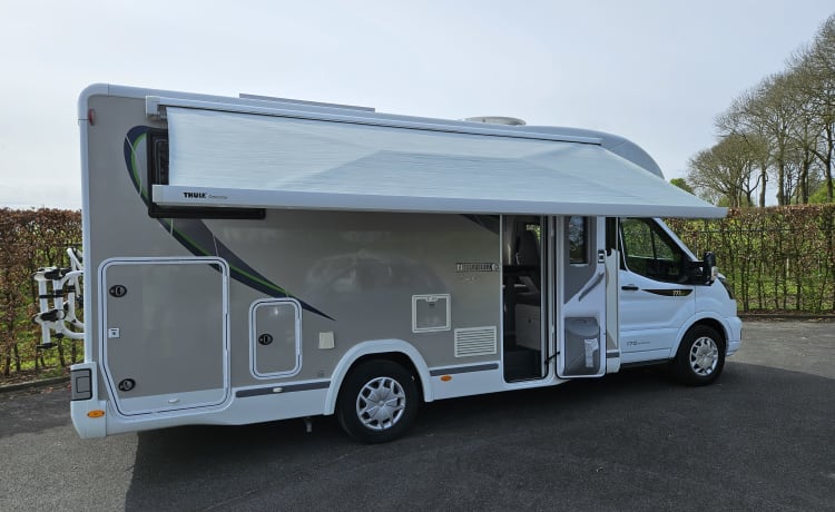 T-277-GP – Chausson 777GA Automatique Titanium Premium très luxueux, km gratuits !