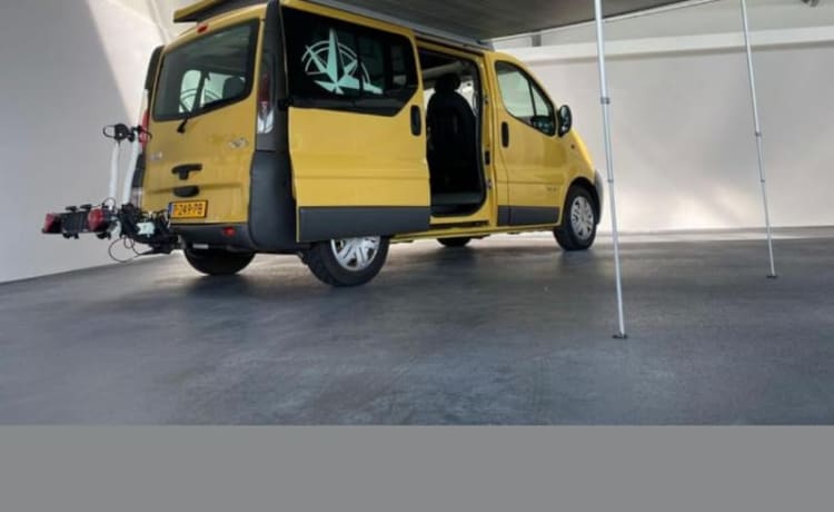 PeiPei – 3/4 persoons Renault Trafic uit 2003