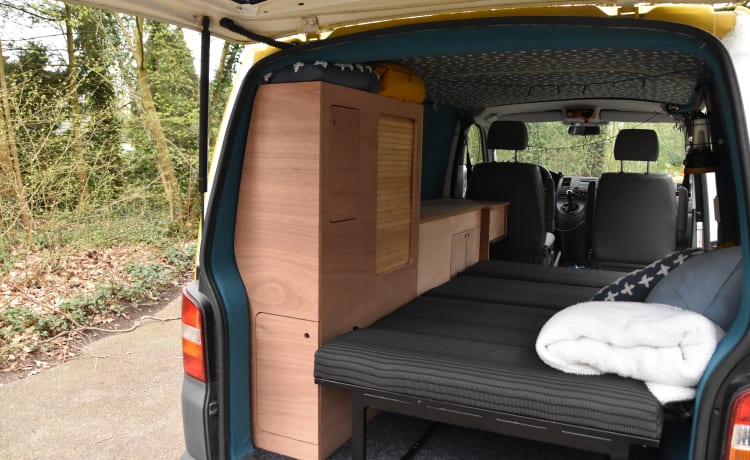 Bert – 2p Volkswagen campervan from 2008