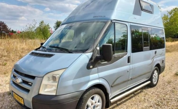 4p Ford Nugget camperbus uit 2008