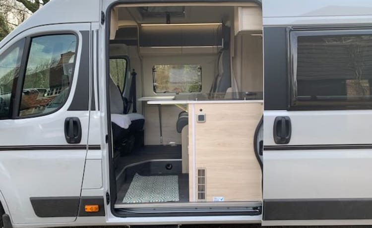 Camper Autotrail V line 669 modello 2021 di nuova concezione