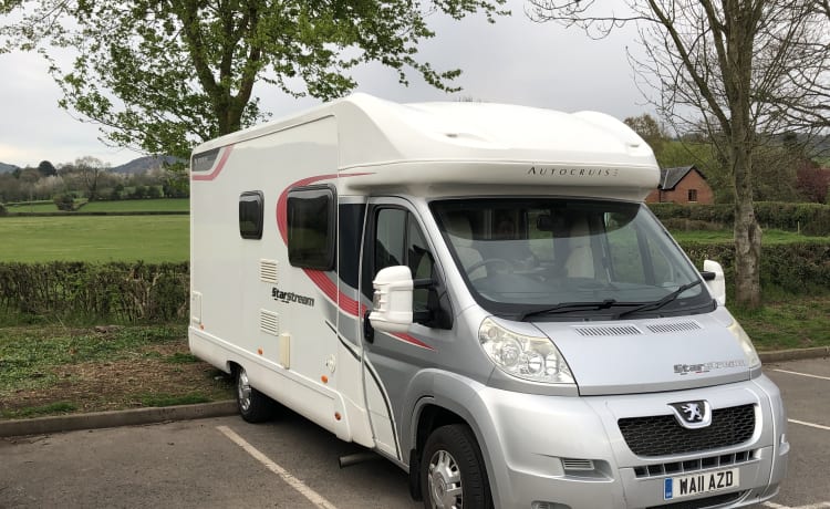 Wilma – Go OUT OUT in Wilma, 2 Seat belt, 4 berth Other semi-integrated from 2011