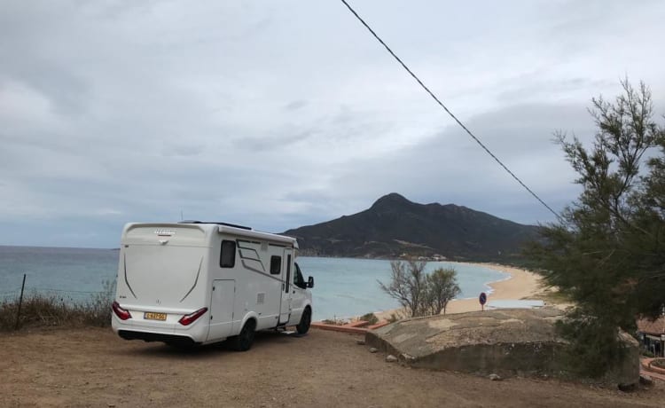 Vrijheid op wielen – Puissant camping-car de luxe Hymer Mercedes semi-intégré à partir de 2019